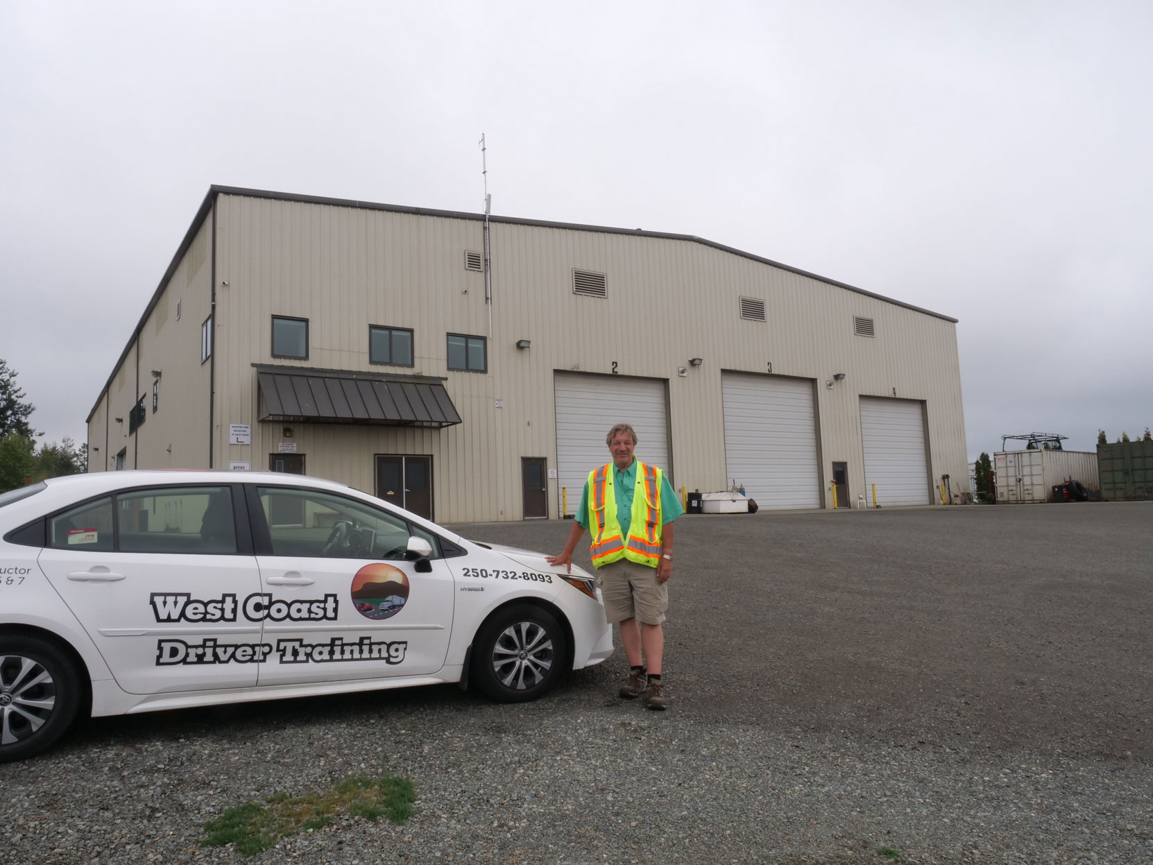 Our Chief Instructor, Mark Anderson, teaching Class 2 for School District 69 in Parksville, 2023 [photo: Coastal Pathways Driver Training]
